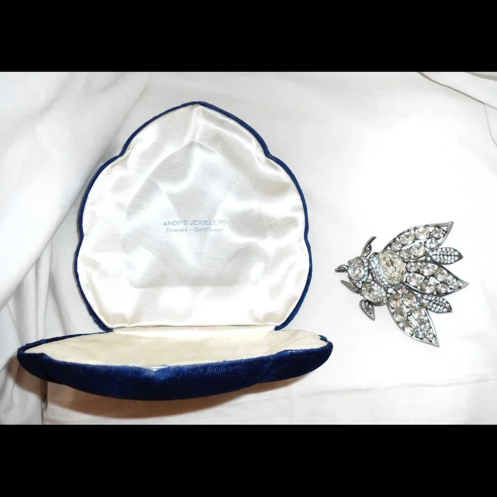 *ULTRA RARE* 1930s Large EISENBERG Vtg BEE Art Deco Double Pin Rhinestone Brooch - Picture 9 of 13